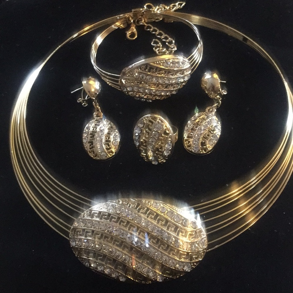 SALES!!!14karats  4pcs Rolled Gold Necklace Set